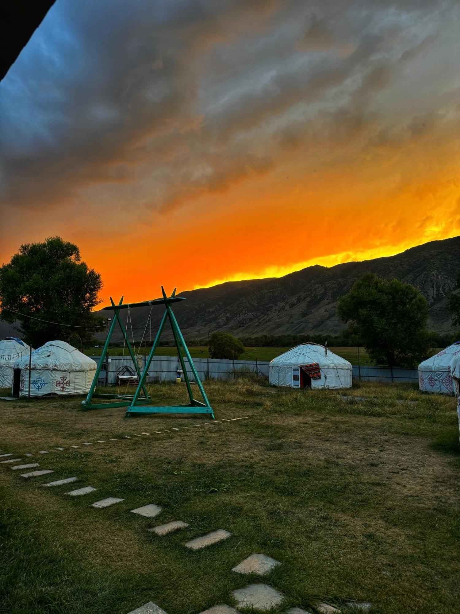 Kolsay Kazakh Village Saty Exteriér fotografie